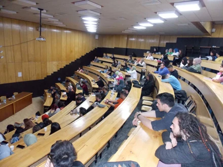 Kültürün Dünyasında Kendini Tanımak